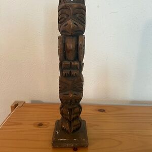 Totem sculpture